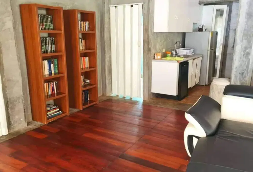 Comodidades 93 Villa 02 - baño auxiliar